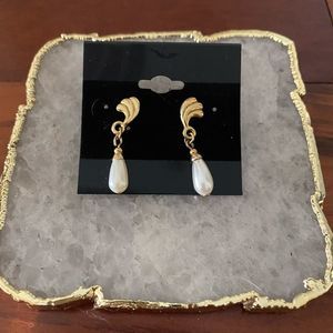 [Fashion Jewelry] Pearl Drop Earrings